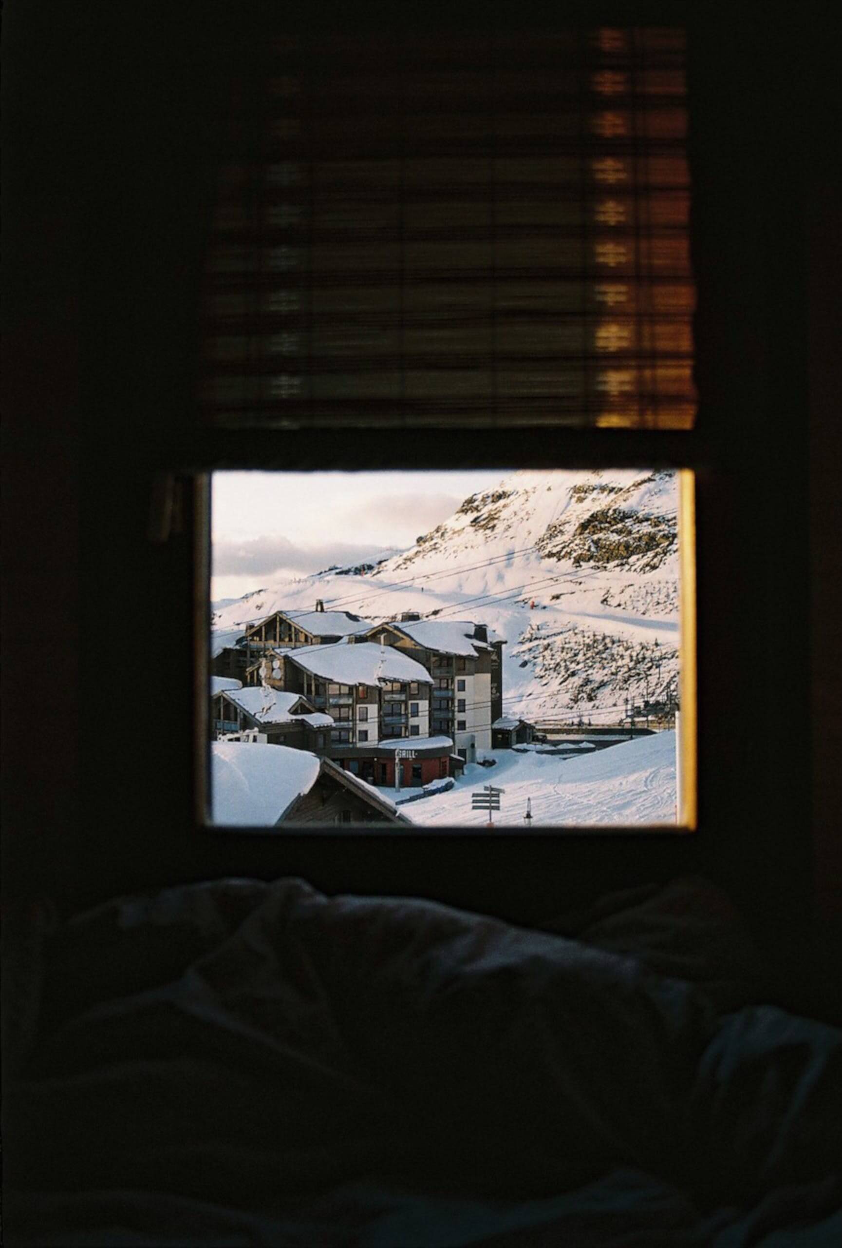 Illustration 'Snowy Cabin'